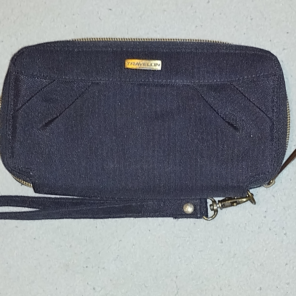 Travelon Wallet